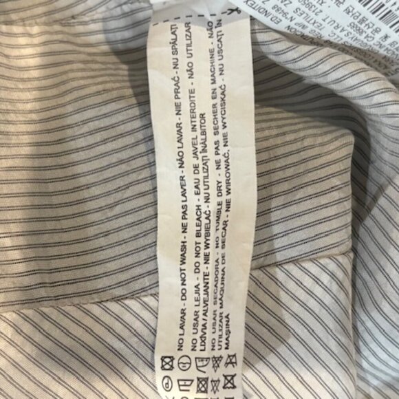 Zara Single Button Closure Notched Lapel Black Blazer with 2 Front Pockets – SM - Picture 7 of 8